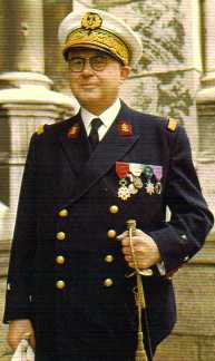 M&eacute;decin-G&eacute;n&eacute;ral Carr&eacute;
